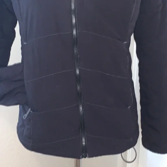 PATAGONIA BRAND NEW SIZE XS LIGHTWEIGHT INSULATED JACKET - Picture 3 of 12